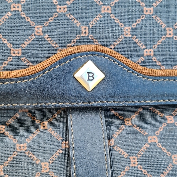 GUC Bally Crossbody - Picture 7 of 12